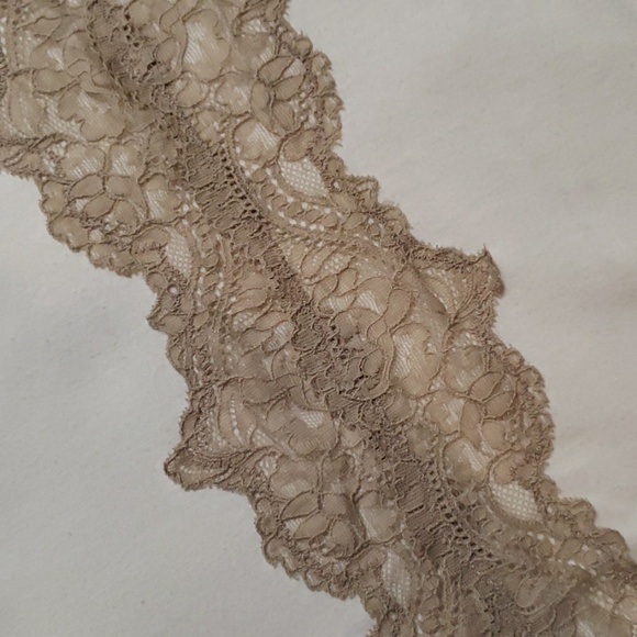 Lace tank top/undershirt/cami - Picture 3 of 3